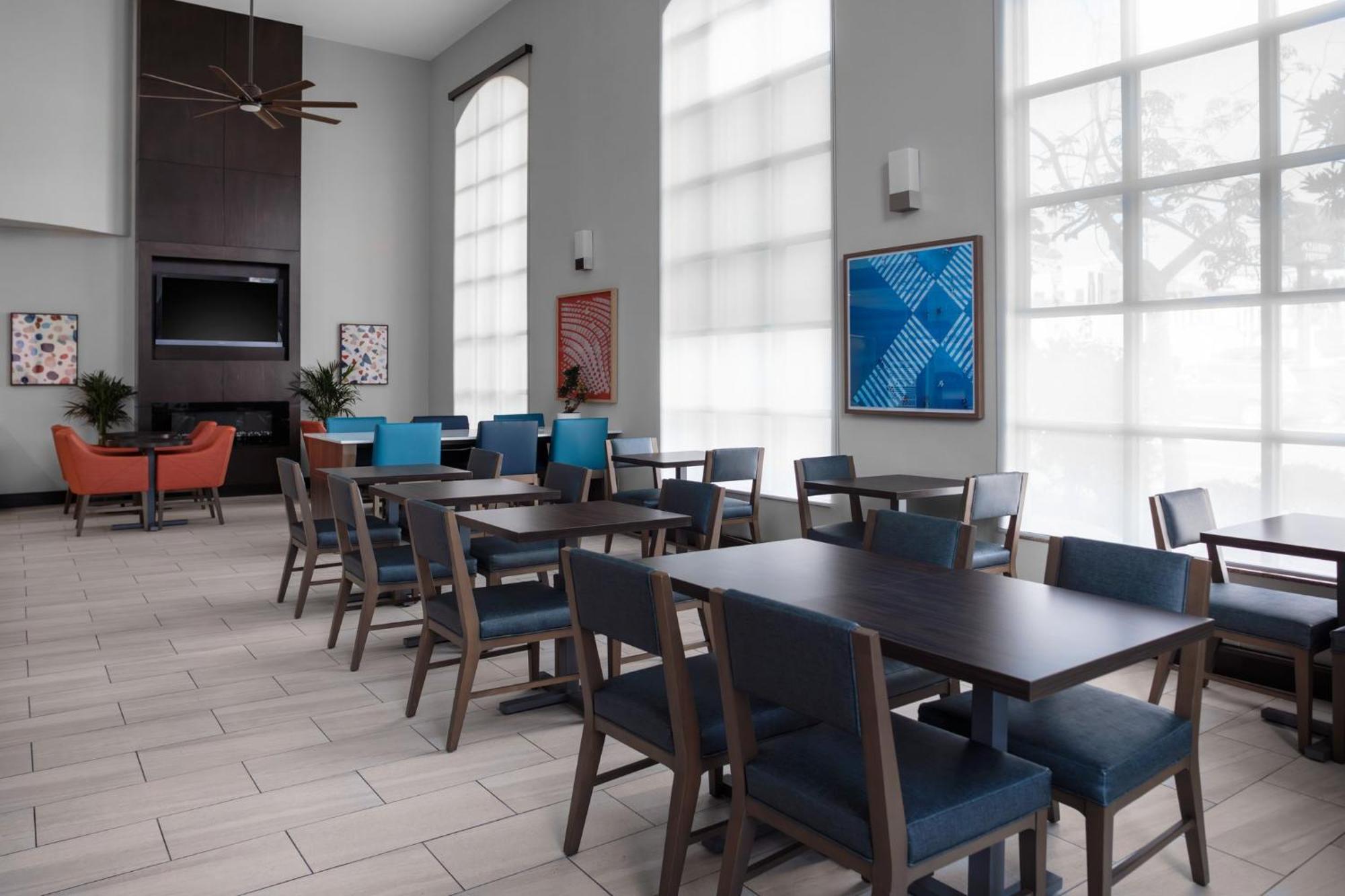 Holiday Inn Express Hotel & Suites Hermosa Beach By Ihg Exterior photo